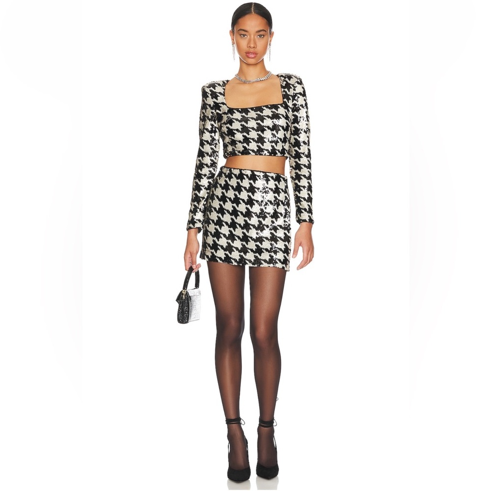 Black and white mini skirt brand new with tags.
